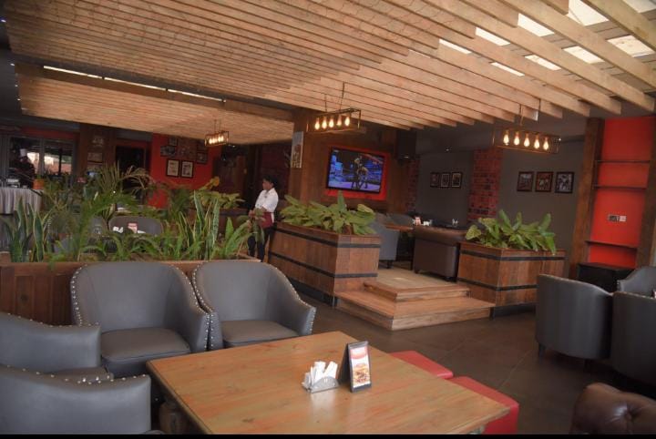 Riders Lounge 2